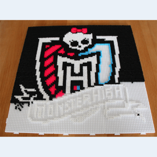 Monster High Wappen mit Hama Perlen stecken Vorlage