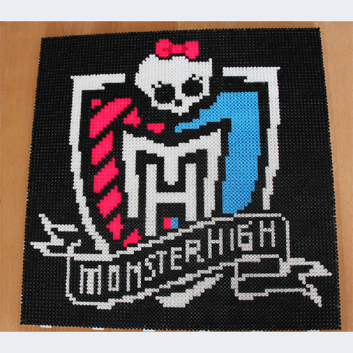 Monster High Wappen mit Hama Perlen stecken Vorlage