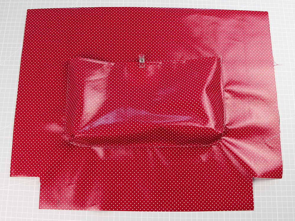 Tasche nähen mit Reissverschluss Aussentasche und Innenfächern - 09 Tasche von vorne