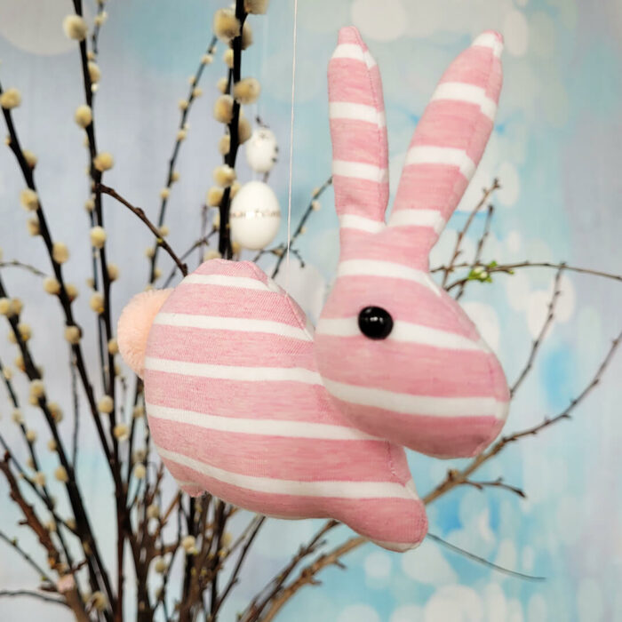 Funny Bunny nähen für Ostern Schnittmuster - rosa Funny Bunny von schräg vorne
