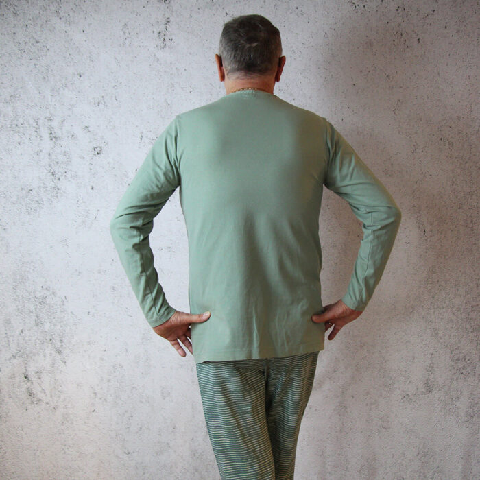 Schlanfanzug Klaus für Herren Schnittmuster - Er - grüner Schlafanzug von hinten