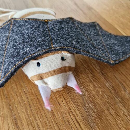 Feldermaus nähen aus Stoffresten Halloweendeko Feldermaus Betty - 3