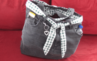 tasche-naehen-aus-alter-jeans-upcycling-jeanstasche