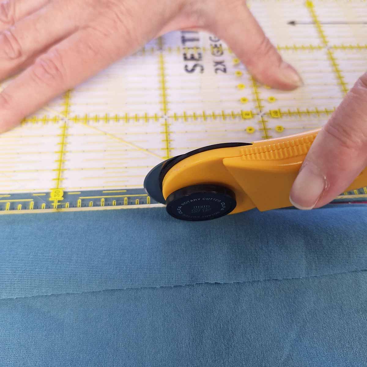 Nahtzugabe beim Oversize-Shirtkleid ergänzen