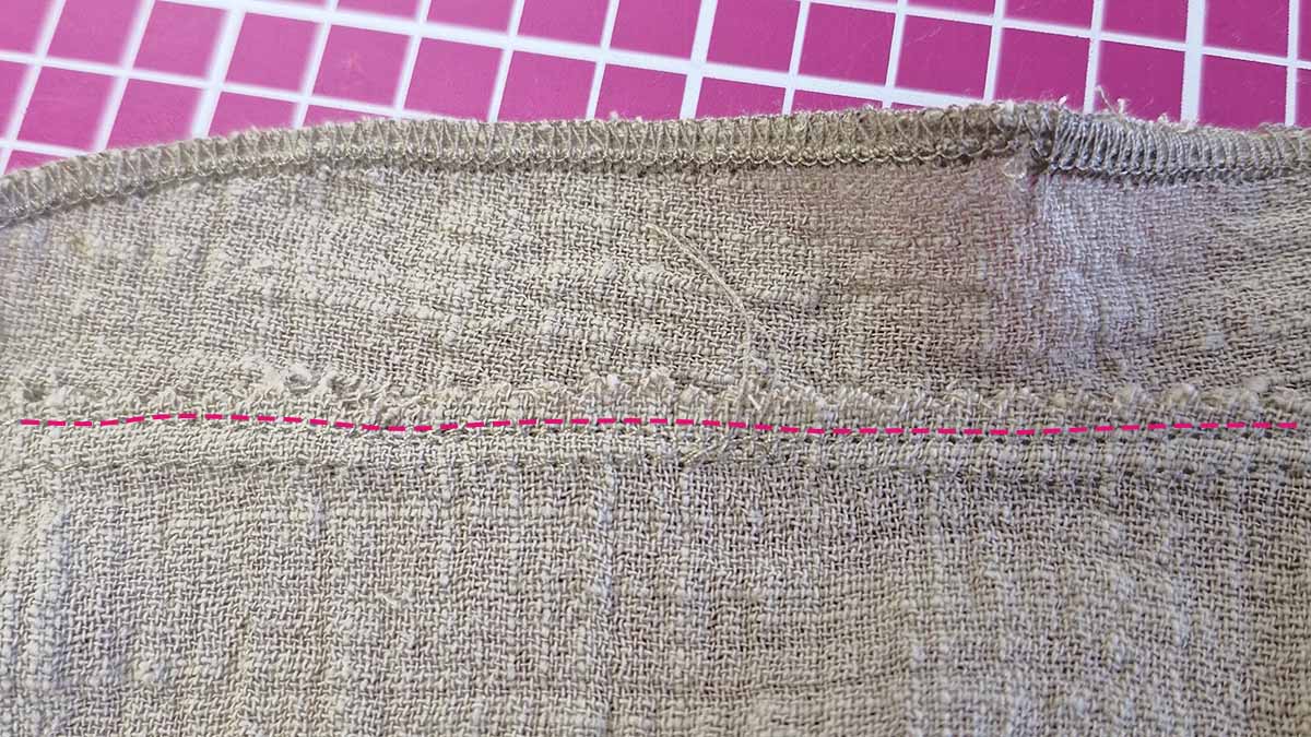 Beleg beim Kleid Maya untersteppen