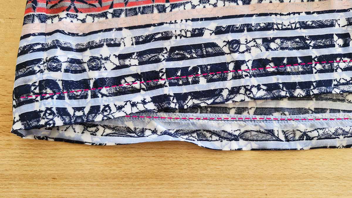 Saum am einfachen Kleid aus Webware nähen